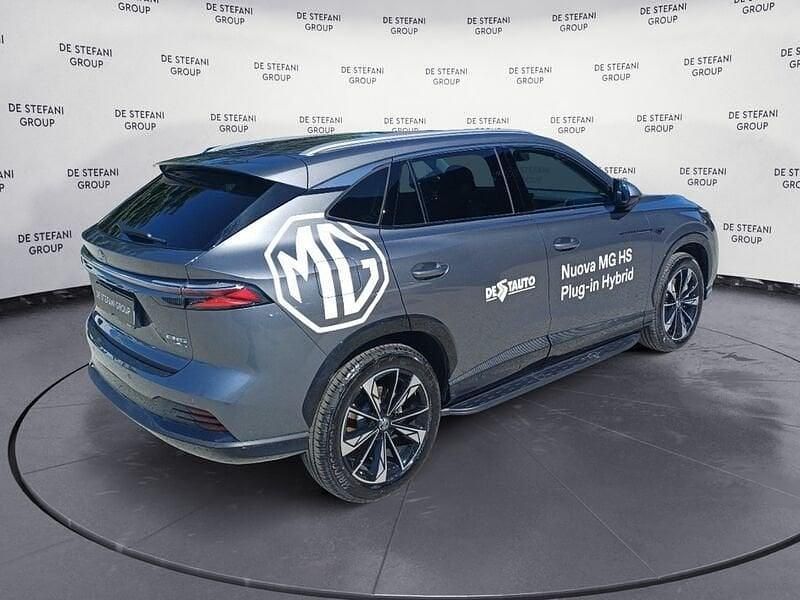 Usata MG HS Luxury 272 CV (200 kW) 2024 Argento SUV