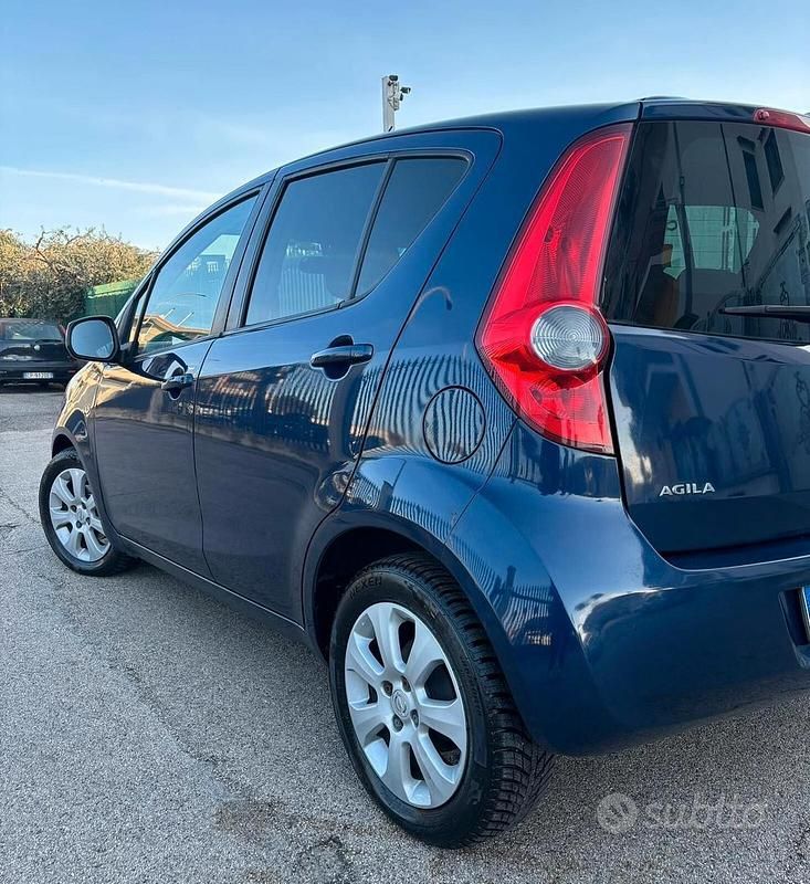 Usata Opel Agila Enjoy 86 CV (63 kW) 2009 Blu Monovolume
