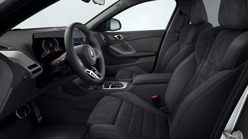 Nuova BMW 118 150 CV (110 kW) 2026 Skyscraper grey metallic Utilitaria