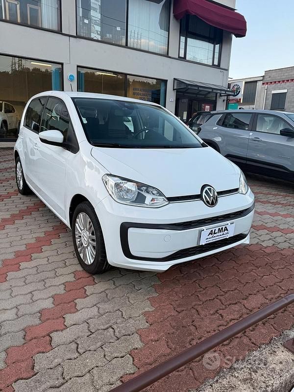Usata VW up! Move 68 CV (50 kW) 2022 Bianco Utilitaria