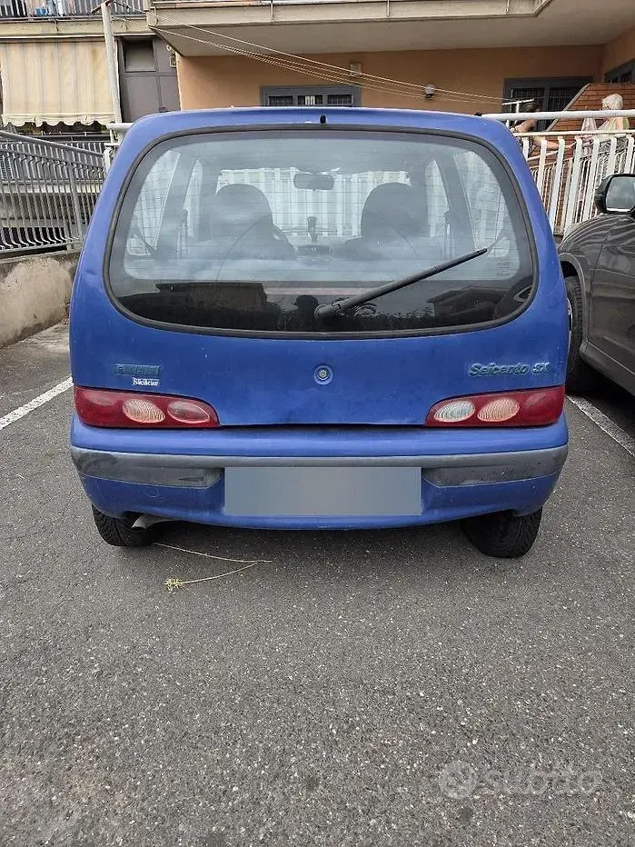 Usata Fiat 600 54 CV (39 kW) 2002 Bluazzurro Berlina