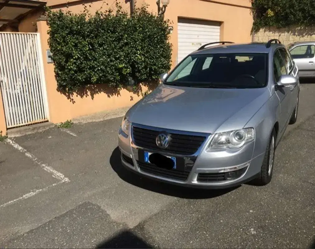 Usata VW Passat Comfortline 140 CV (102 kW) 2010 Station wagon