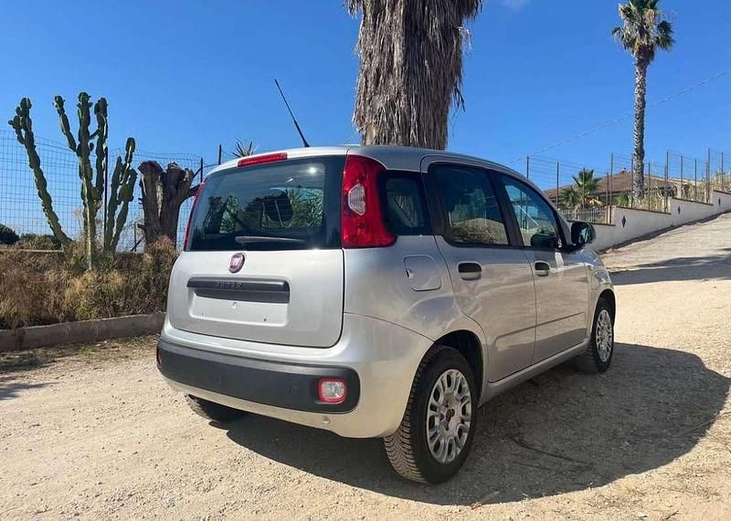 Usata Fiat Panda 69 CV (50 kW) 2016 Argento Utilitaria
