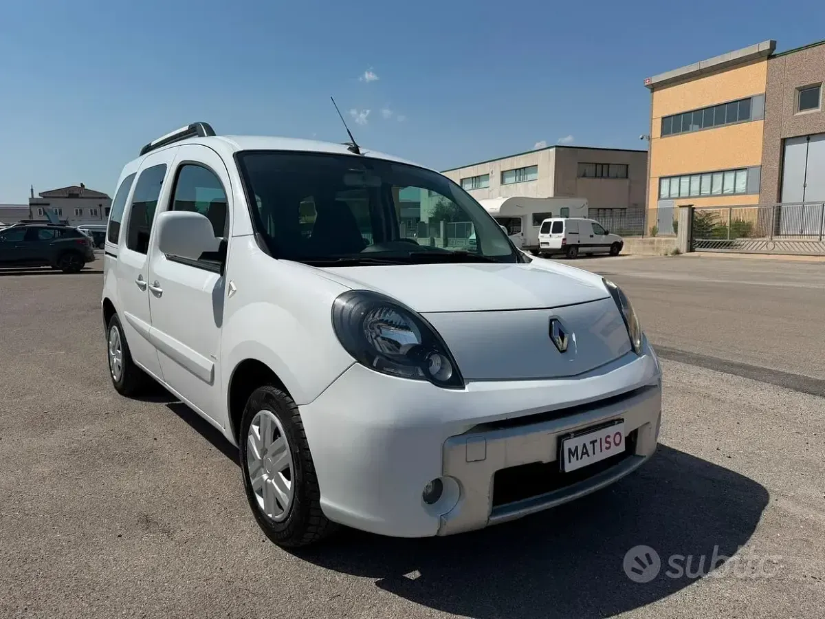 Usata Renault Kangoo 110 CV (80 kW) 2011 Monovolume