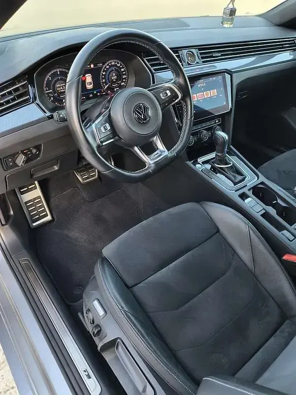 Usata VW Arteon Sportline 190 CV (139 kW) 2018 Utilitaria