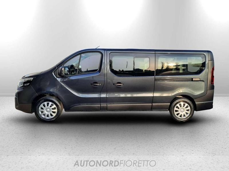 Nero00ggrigio sintetico Nuova 2025 Nissan Primastar Monovolume | 40.700 € (Molto cara) - Immagine 1/4