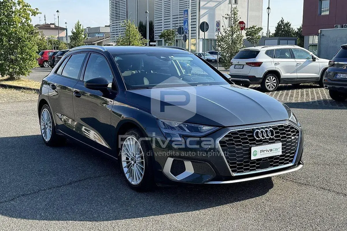Usata Audi A3 Comfort 149 CV (109 kW) 2020 Grigio Berlina