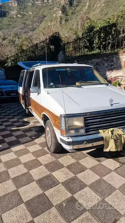 Usata Chrysler Grand Voyager 1989 Monovolume