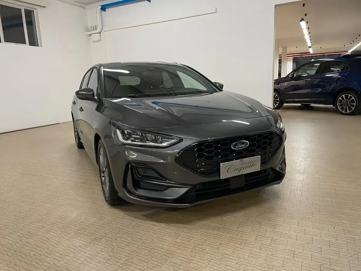 Usata Ford Focus ST-Line 125 CV (91 kW) 2025 Grigio Berlina