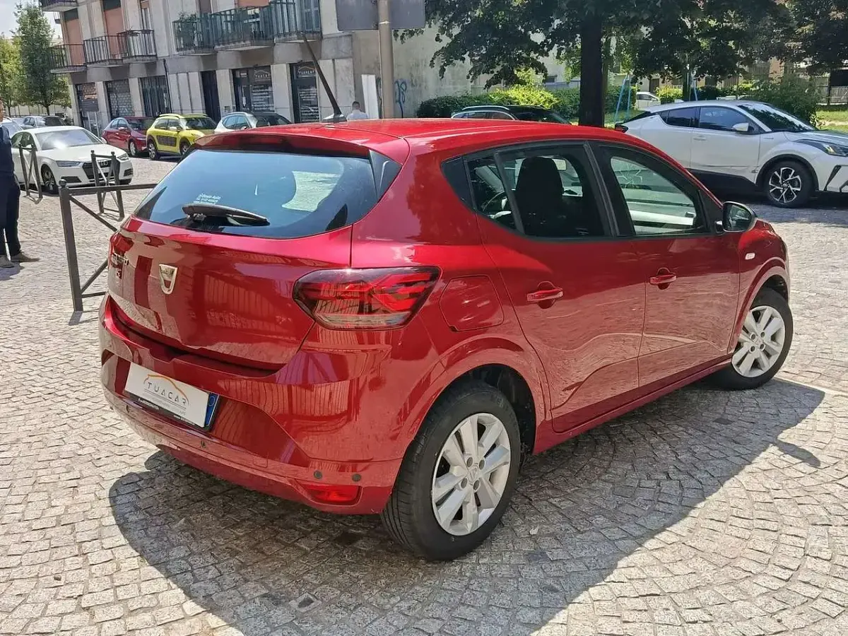 Usata Dacia Sandero Comfort 101 CV (74 kW) 2022 Rosso Berlina