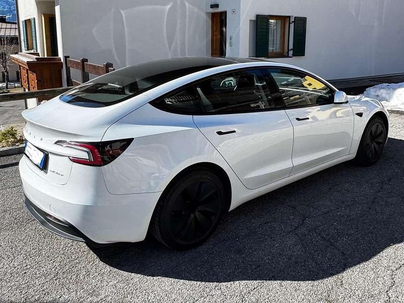Usata Tesla Model 3 152 kW (208 CV) 2024 Bianco Berlina
