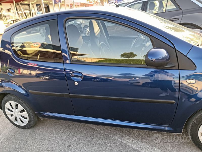 Usata Citroën C1 68 CV (50 kW) 2006 Blu Utilitaria