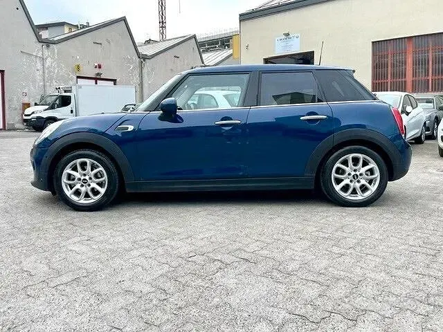 Usata Mini ONE Hype 102 CV (75 kW) 2017 Blu Utilitaria