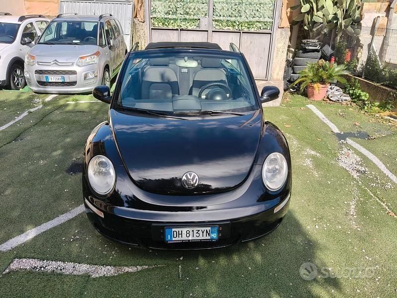 Usata VW New Beetle 105 CV (77 kW) 2006 Nero Utilitaria