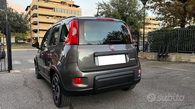 Usata Fiat Panda City Life 69 CV (50 kW) 2021 Grigio scuro metallizzato Berlina