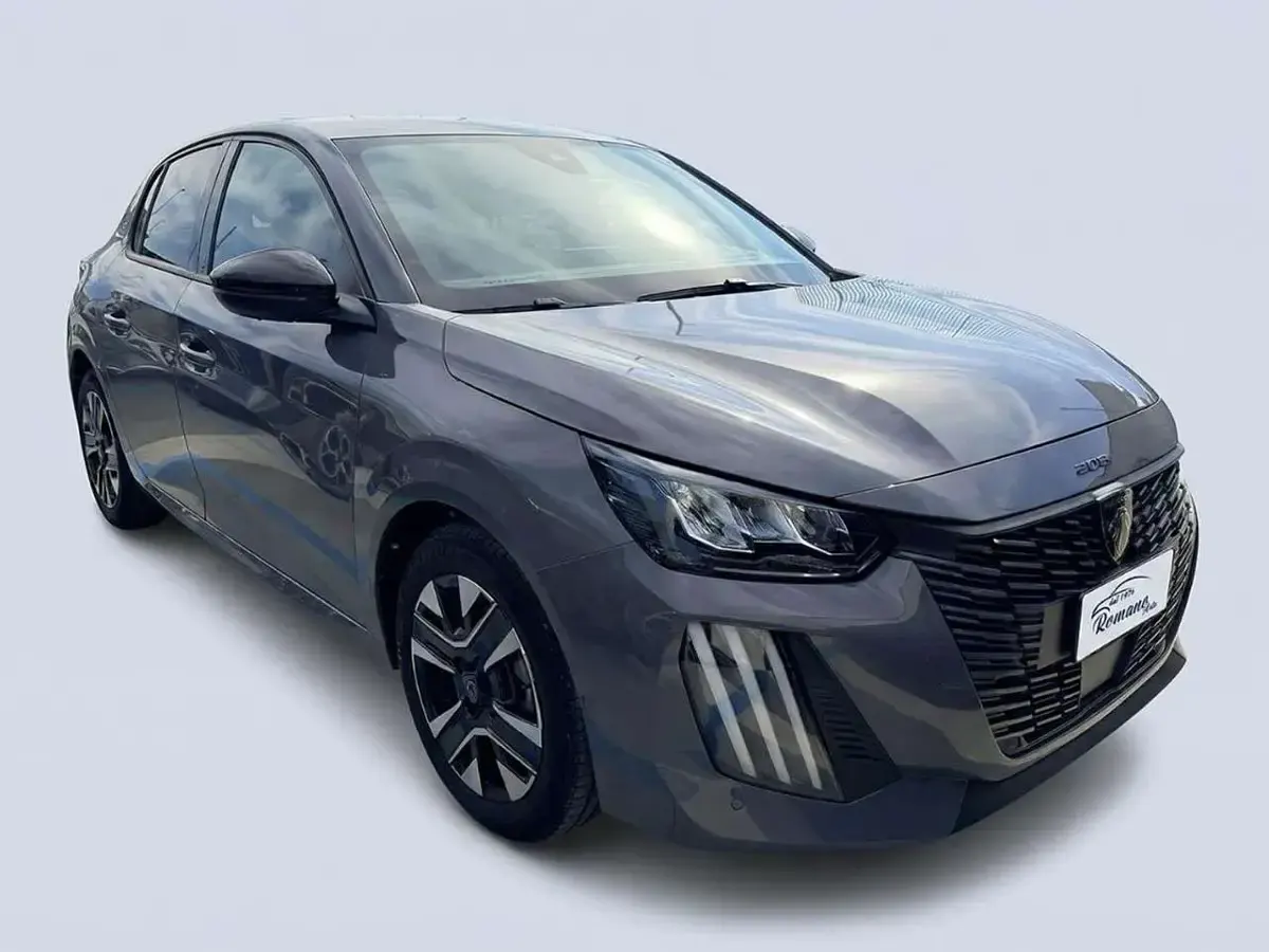 Usata Peugeot 208 Allure 101 CV (74 kW) 2025 Grigio Utilitaria