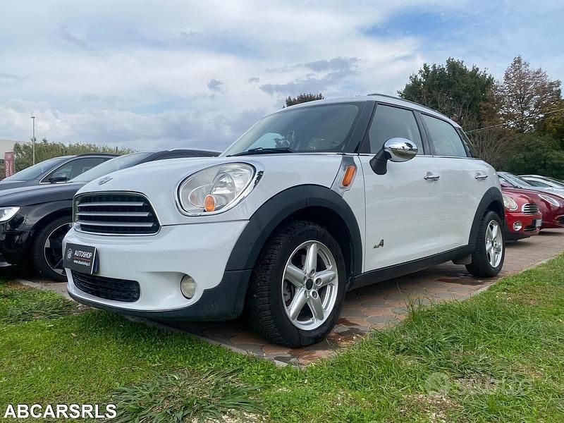 Second-hand Mini Cooper D Countryman 111 CP (81 kW) 2011 Alb SUV