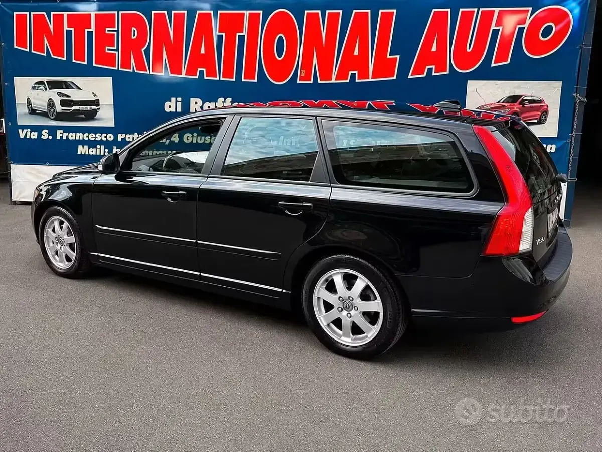 Occasion Volvo V50 115 PK (84 kW) 2012 Zwart Stationwagen
