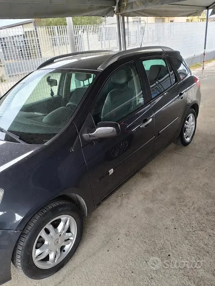Usata Renault Clio 75 CV (55 kW) 2009 Grigio Station wagon