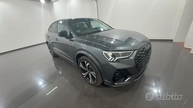 Grigio Usata 2025 Audi Q3 S-Line SUV | 47.600 € (Buon prezzo) - Immagine 1/4