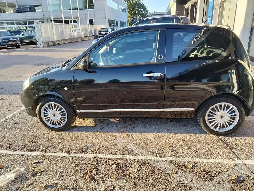 Usata Lancia Ypsilon 77 CV (56 kW) 2009 Utilitaria