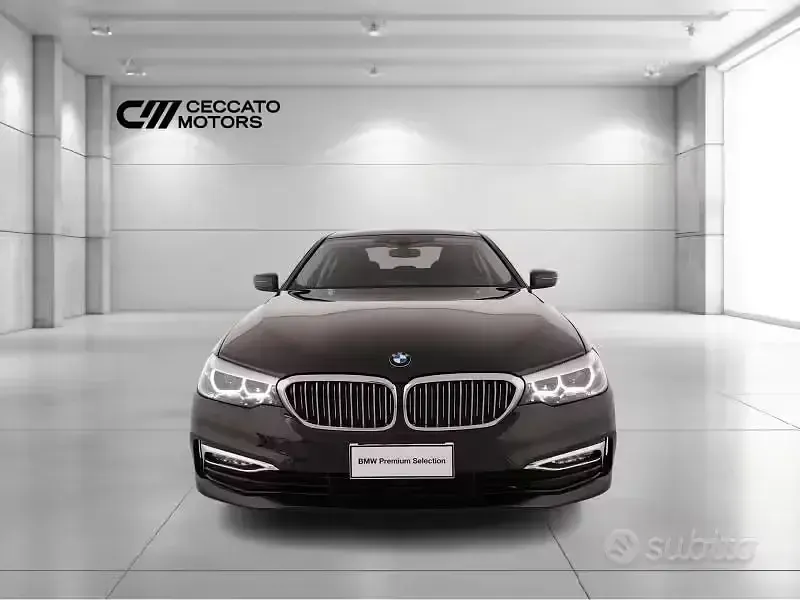 Usata BMW 520 Luxury Line 190 CV (139 kW) 2018 Grigio Berlina