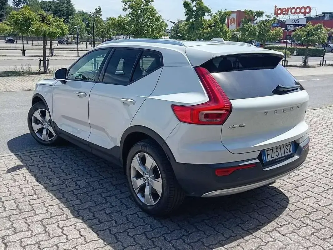 Usata Volvo XC40 Business Edition 190 CV (139 kW) 2019 Bianco SUV