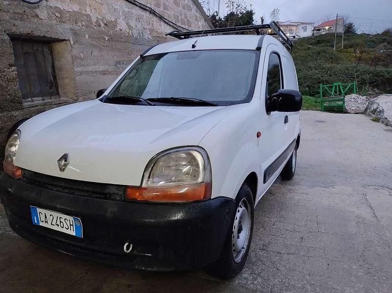 Usata Renault Kangoo Authentique 64 CV (47 kW) 2002 Monovolume