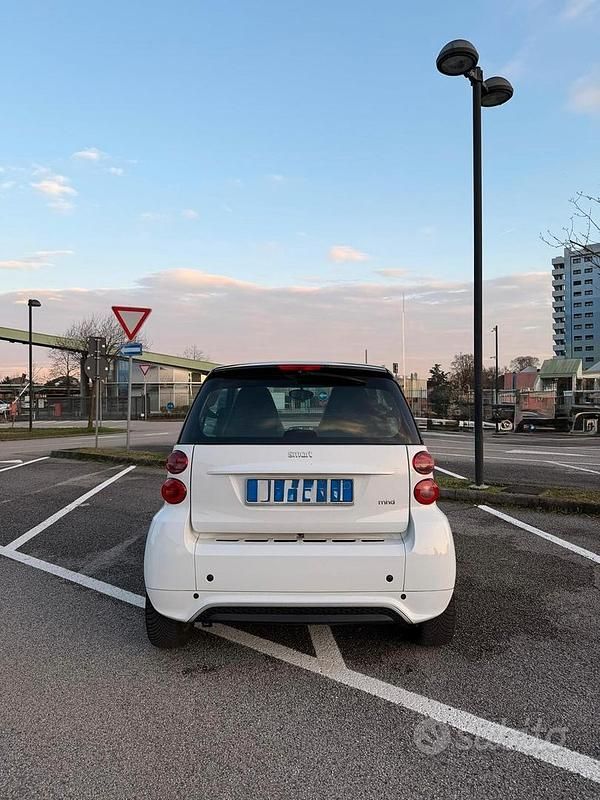 Usata Smart ForFour Passion 2013 Bianco