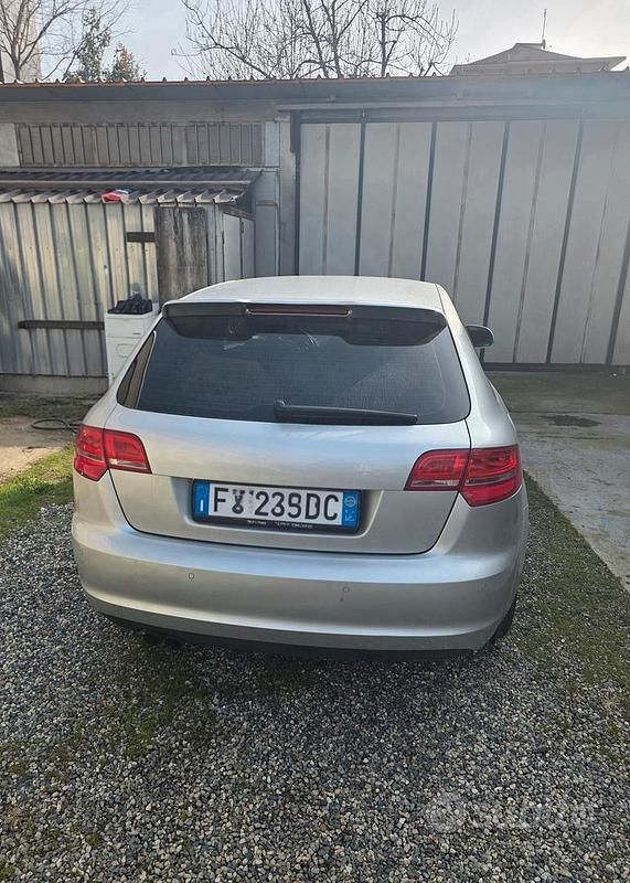 Usata Audi A3 125 CV (91 kW) 2010 Grigio Utilitaria