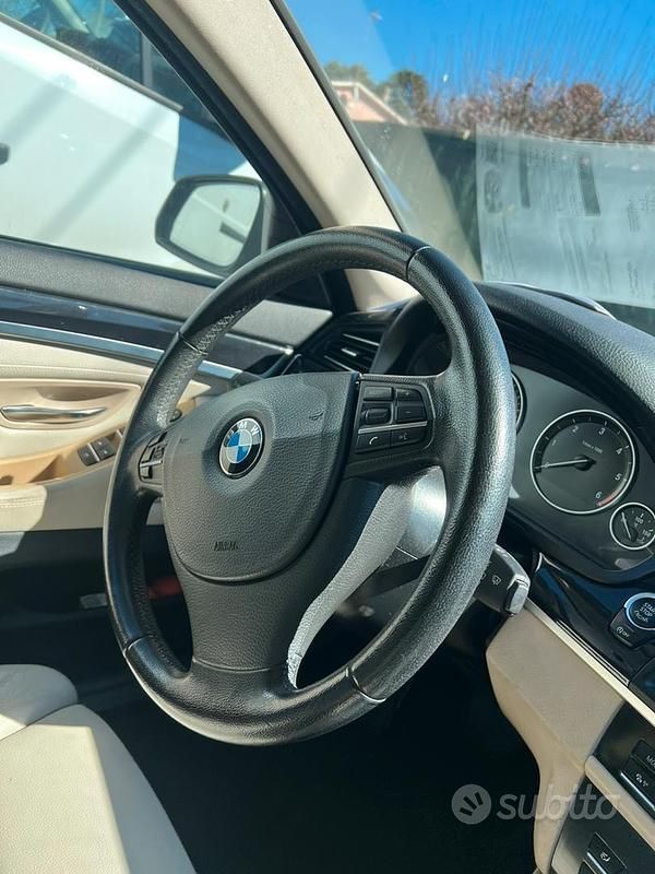 Usata BMW 530 270 CV (198 kW) 2014 Grigio Station wagon