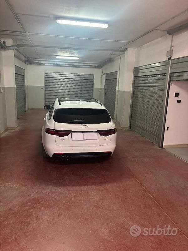 Usata Jaguar XF Sportbrake R-Sport 179 CV (131 kW) 2020 Bianco Station wagon