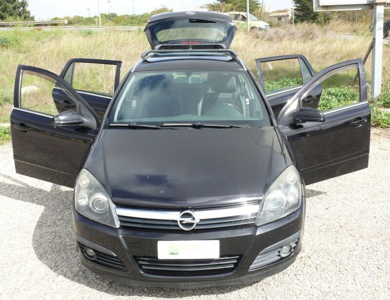 Usato 2006 Opel Astra 1.9 Diesel 150 CV (2.500 €)