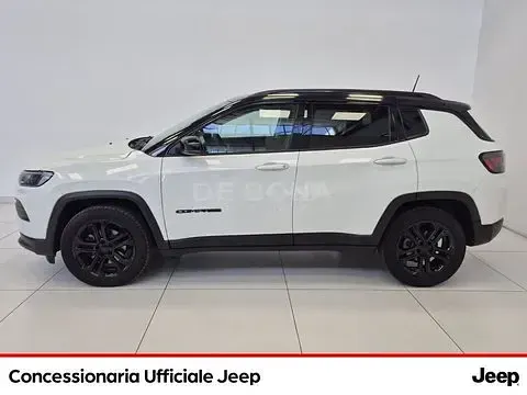 Usata Jeep Compass Night Eagle 131 CV (96 kW) 2023 Bianco SUV