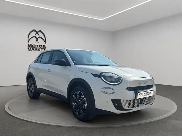 Usata Fiat 600 Pop 136 CV (100 kW) 2025 Bianco SUV