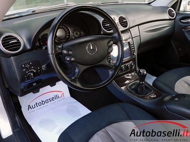 Usata Mercedes CLK200 Elegance 184 CV (135 kW) 2007 Argento Coupé