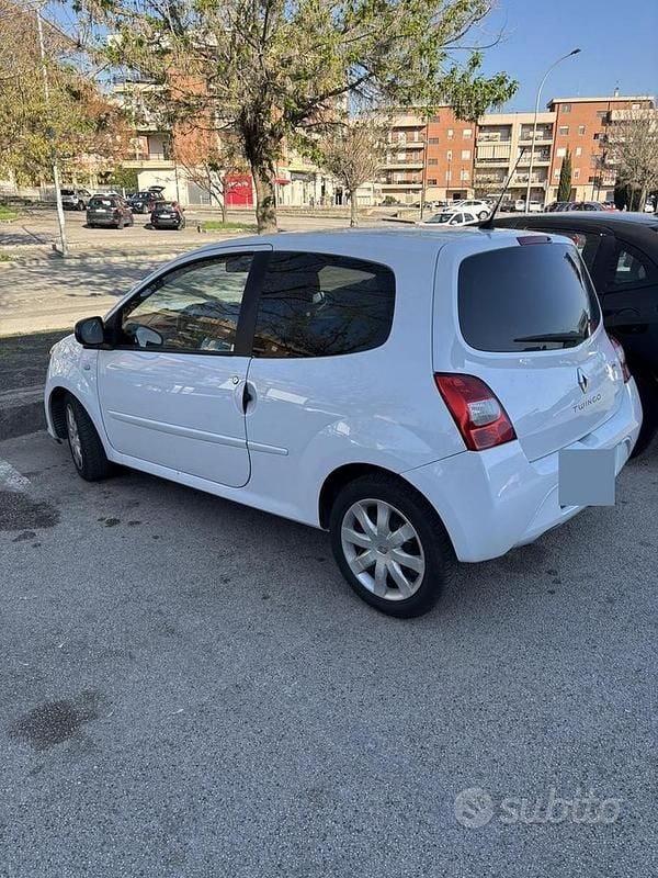 Usata Renault Twingo 75 CV (55 kW) 2011 Bianco Utilitaria