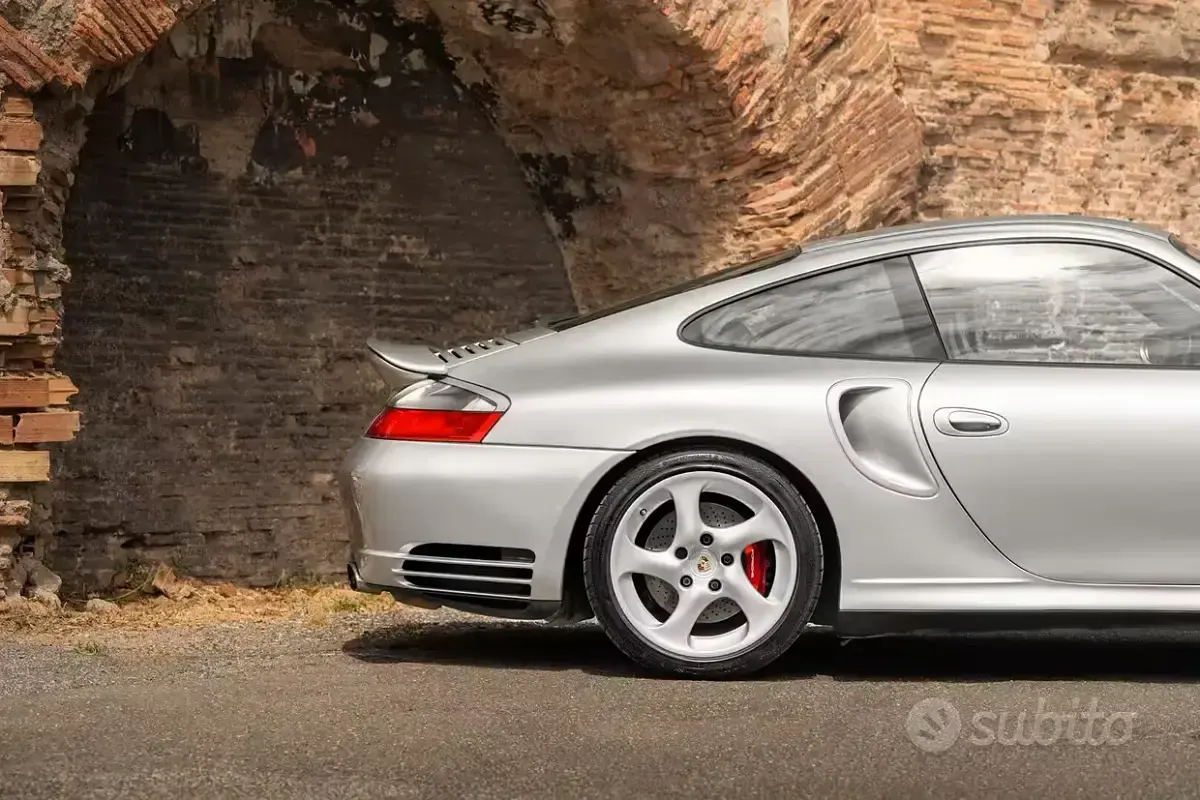 Usata Porsche 996 Turbo 420 CV (308 kW) 2001 Grigio Coupé