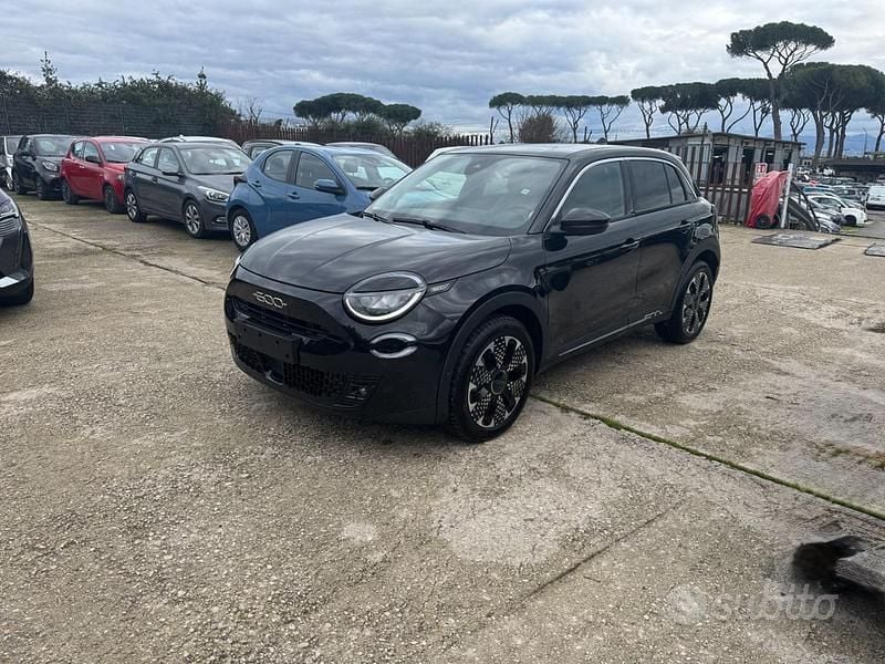 Usata Fiat 600 La Prima 101 CV (74 kW) 2024 Bianco SUV