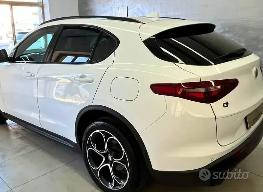 Usata Alfa Romeo Stelvio 190 CV (139 kW) 2019 Bianco SUV
