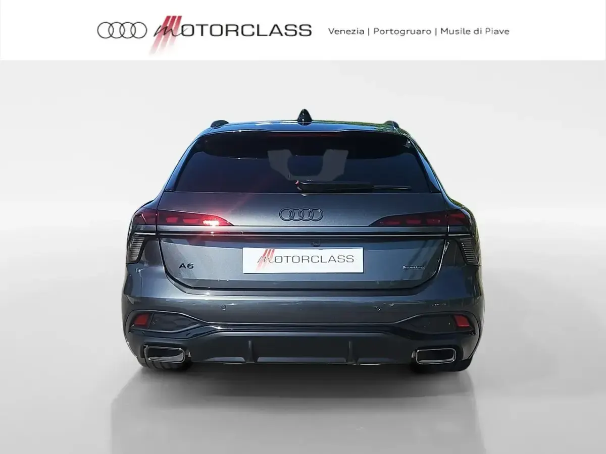 Nuova Audi A6 S-Line 299 CV (219 kW) 2026 Grigio Station wagon