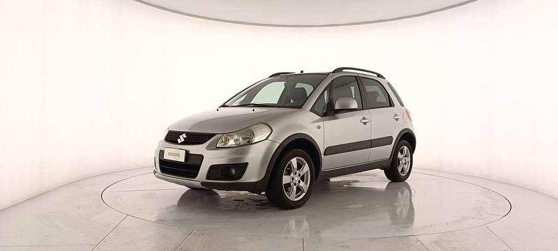 Argento Usata 2009 Suzuki SX4 GL SUV | 4500 € (Buon prezzo) - Immagine 1/4