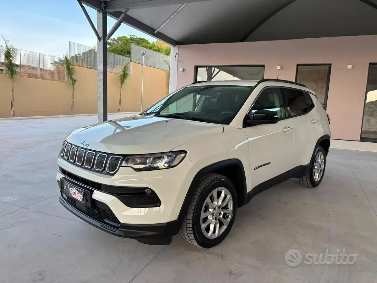 Usata Jeep Compass 131 CV (96 kW) 2022 Bianco SUV