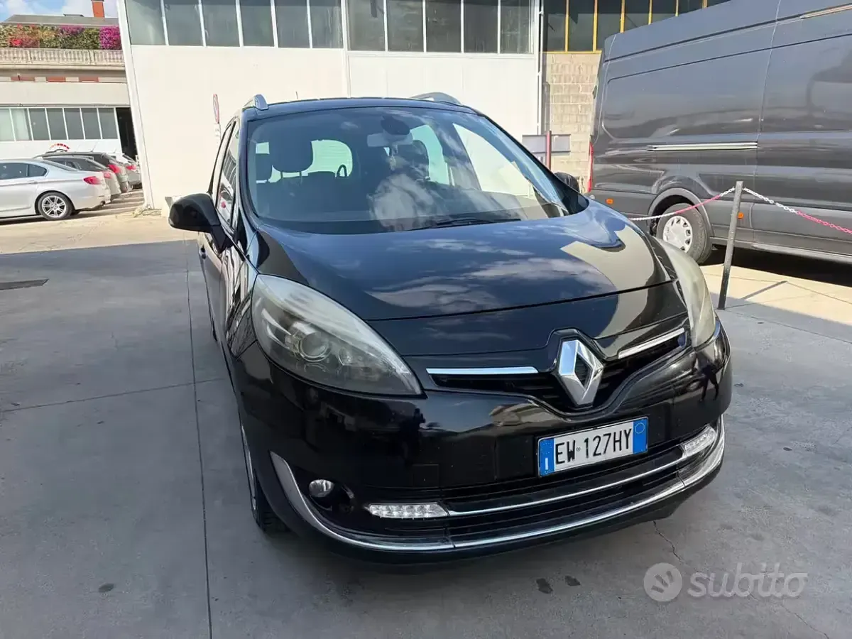 Usata Renault Scénic III 110 CV (80 kW) 2015 Monovolume