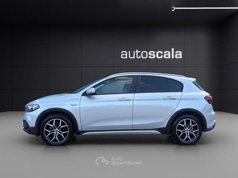 Usata Fiat Tipo Cross 131 CV (96 kW) 2023 Grigio scuro metallizzato Berlina