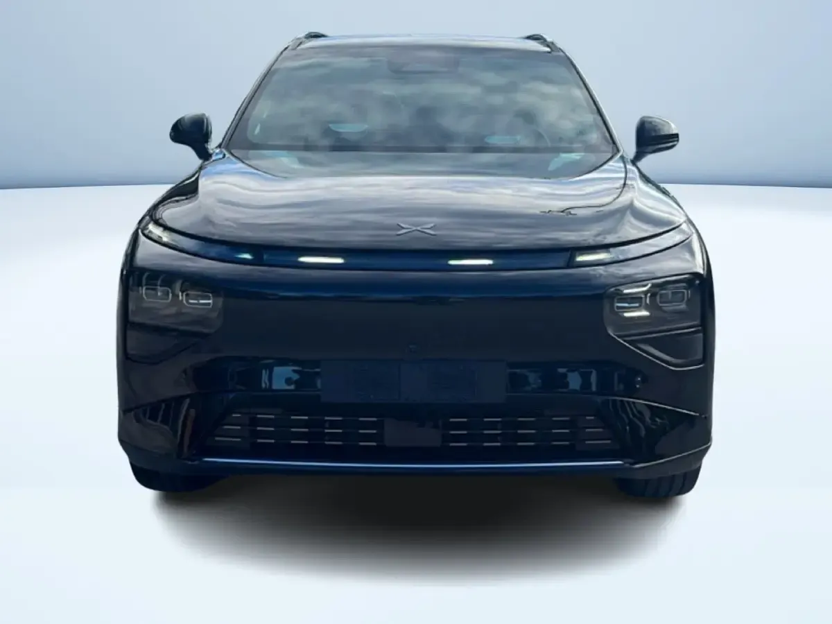 Usata XPENG G9 RWD Long Range 258 kW (351 CV) 2026 Nero SUV