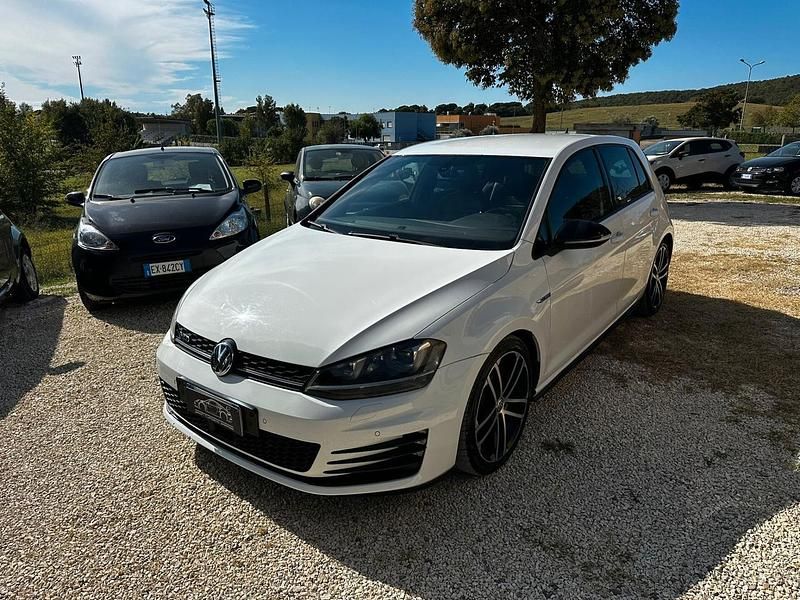 Bianco Usata 2014 VW Golf GTD Tre volumi | 10.990 € (Super prezzo) - Immagine 1/4