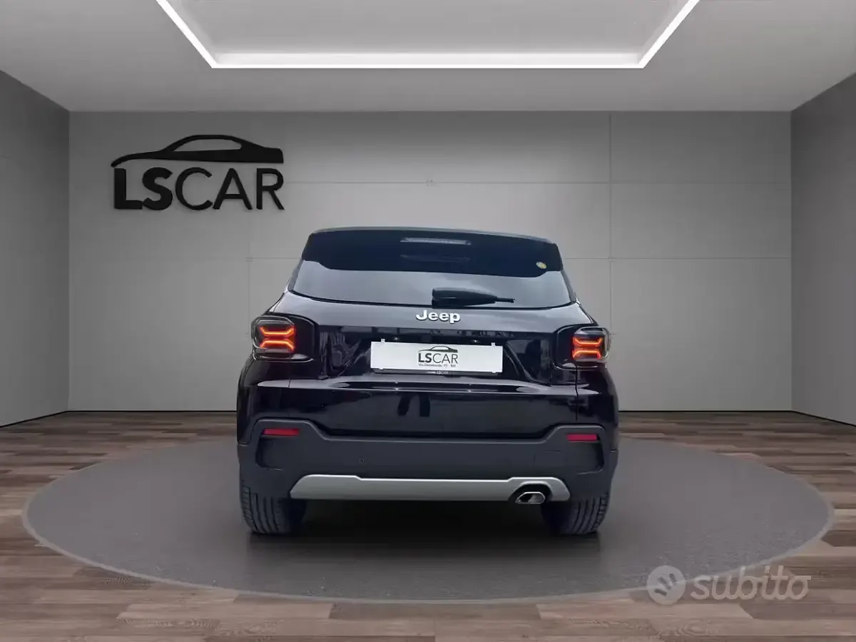 Usata Jeep Avenger Summit 101 CV (74 kW) 2023 Nero SUV