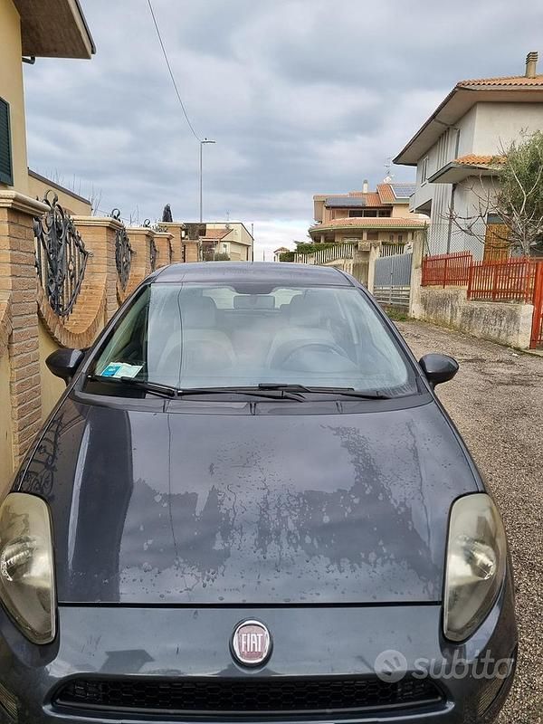 Usata Fiat Punto 2012 Grigio Berlina