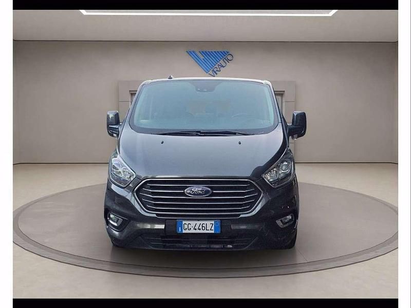 Usata Ford Tourneo Custom Titanium 131 CV (96 kW) 2022 Magnetic grey Furgone
